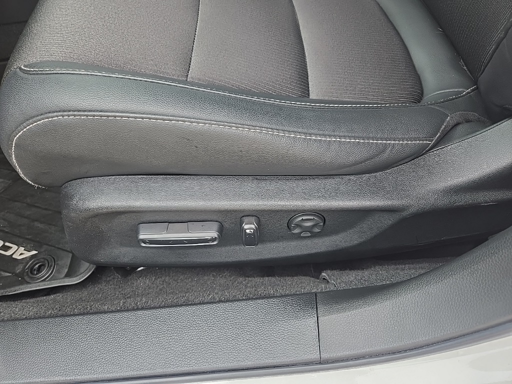 2021 Honda Accord Sport photo 32
