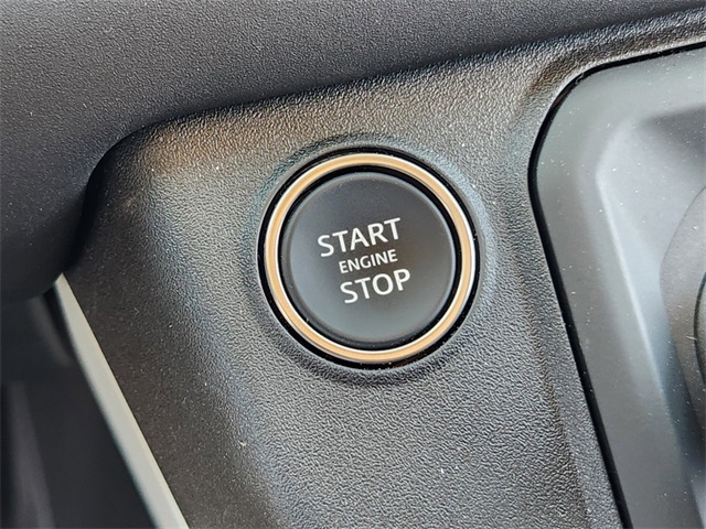 2024 Land Rover Defender 110 S photo 17