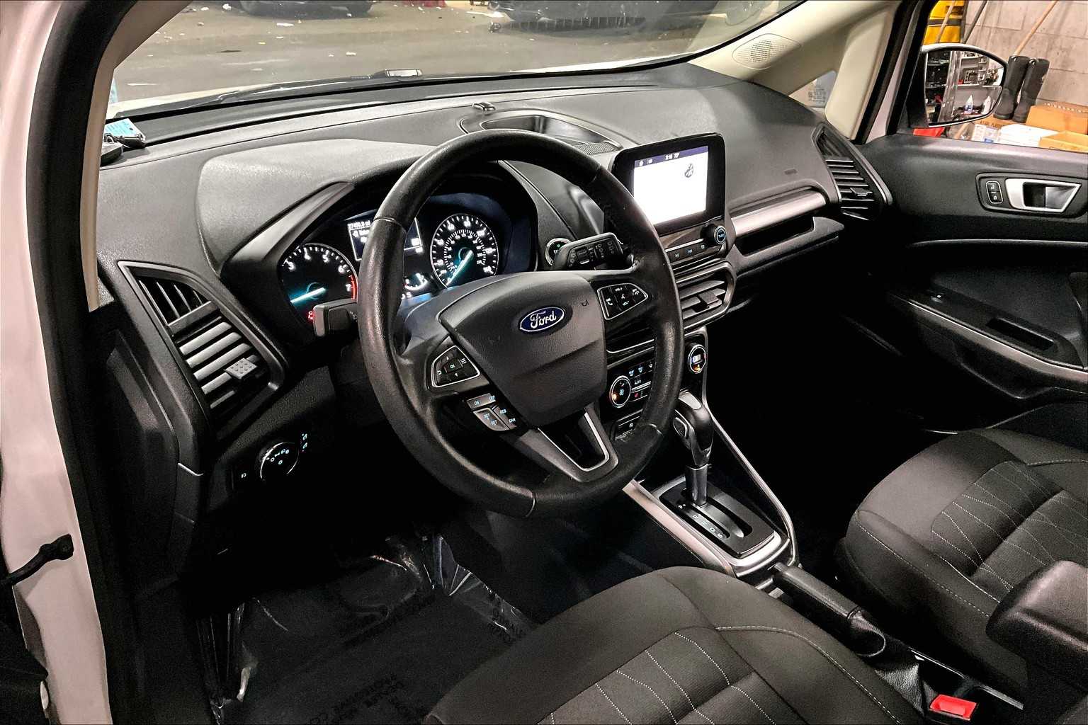 2019 Ford EcoSport SE photo 16