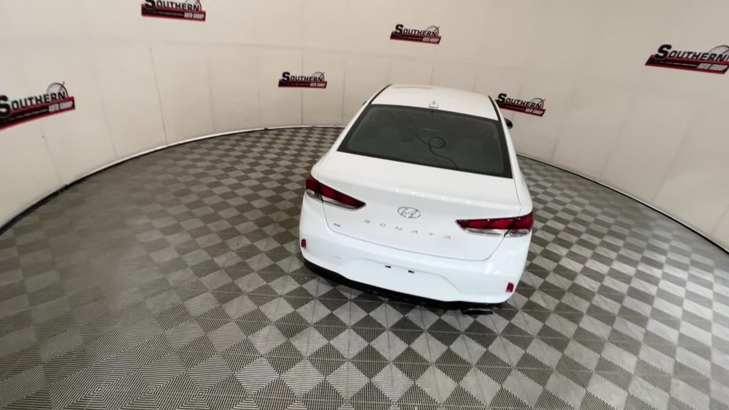 2019 Hyundai Sonata SE photo 9