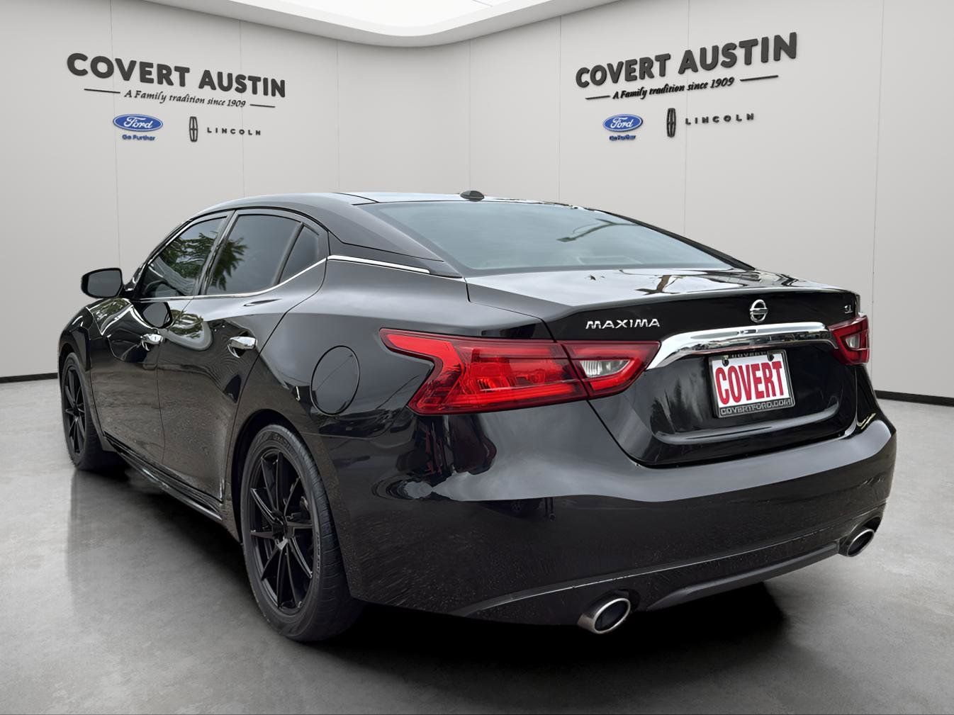 2018 Nissan Maxima SL photo 2