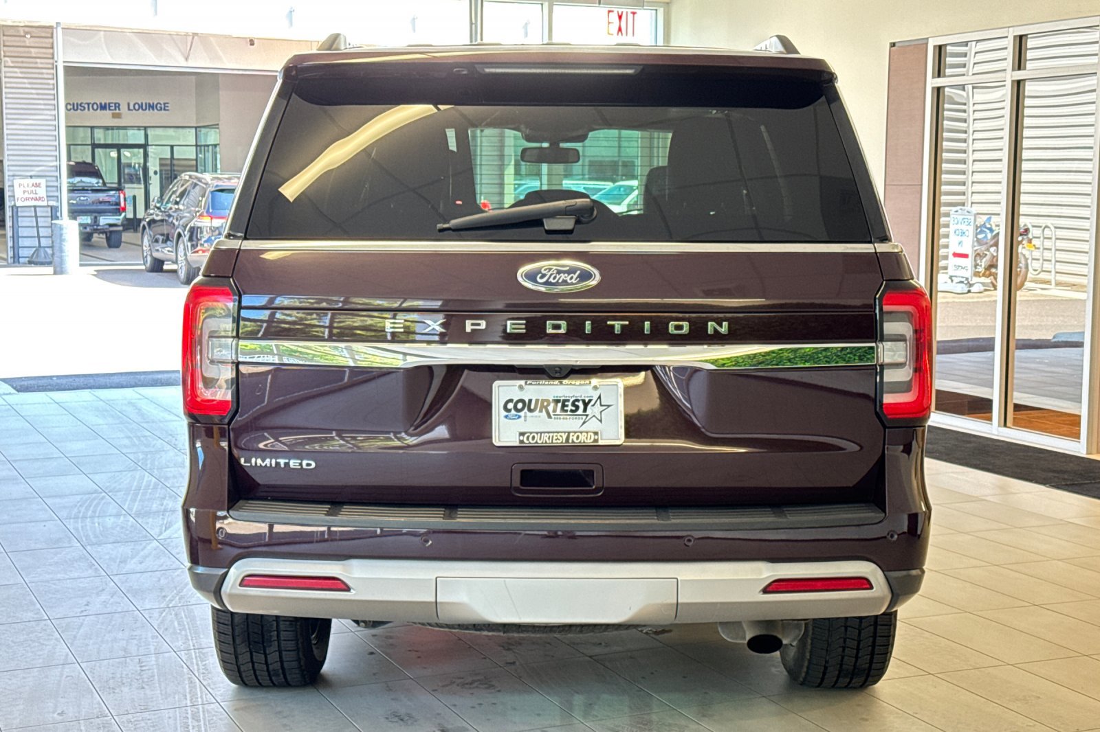 2023 Ford Expedition Limited photo 4
