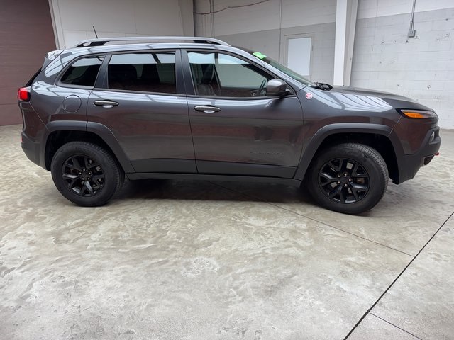 2017 Jeep Cherokee Trailhawk photo 4