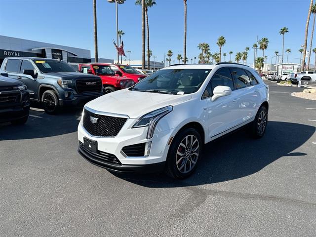 2022 Cadillac XT5 Sport photo 3