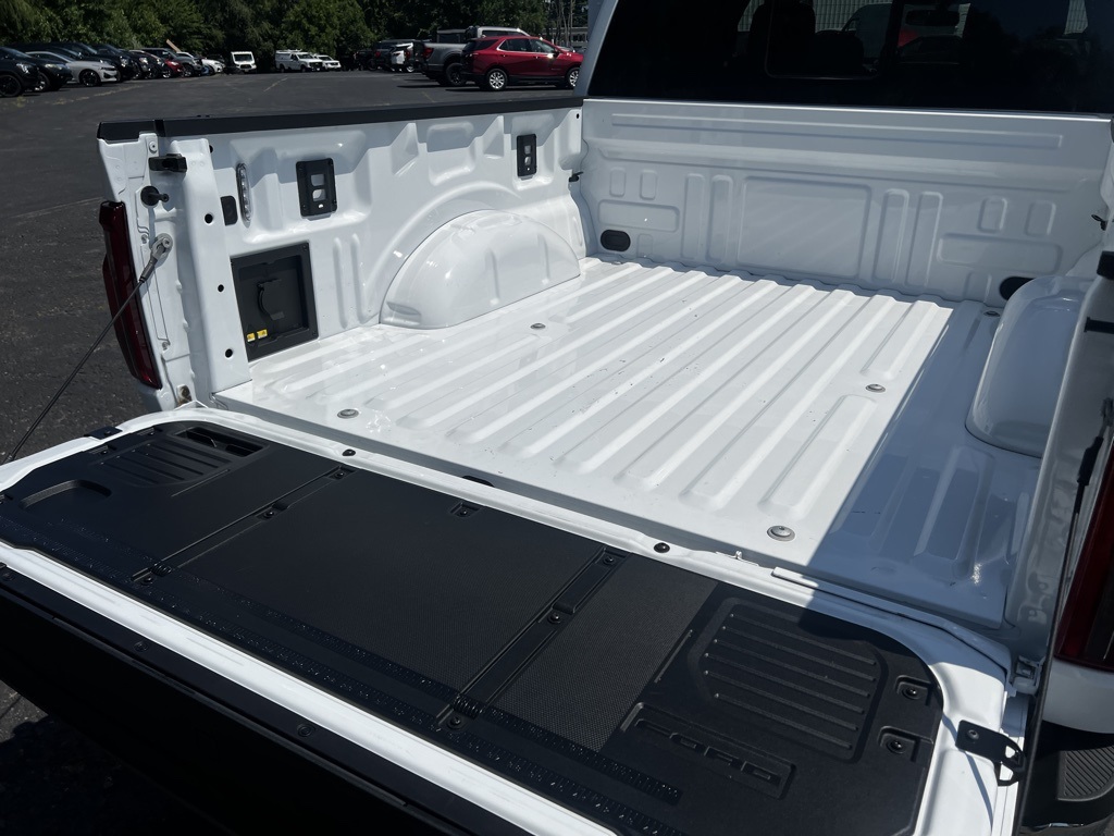 2025 Ford F-150 XLT photo 19