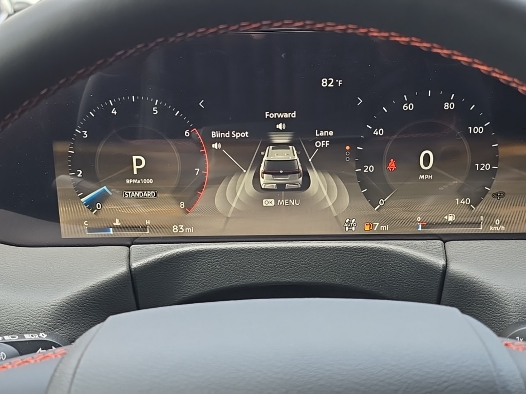 2025 Nissan Armada photo 13