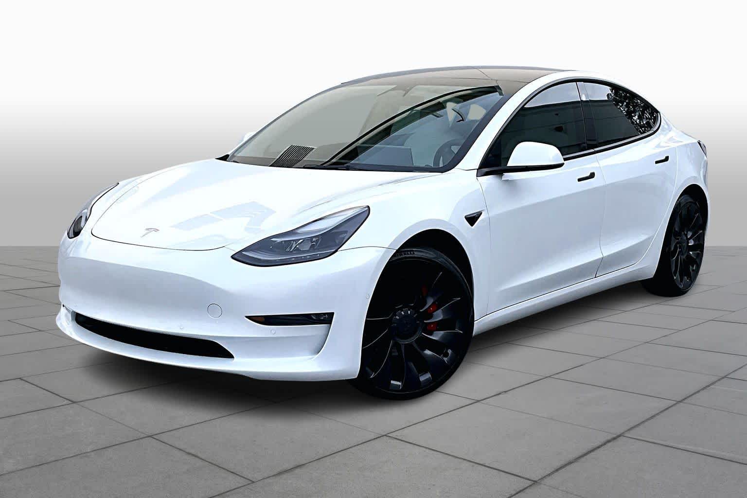 2022 Tesla Model 3 Performance's photo