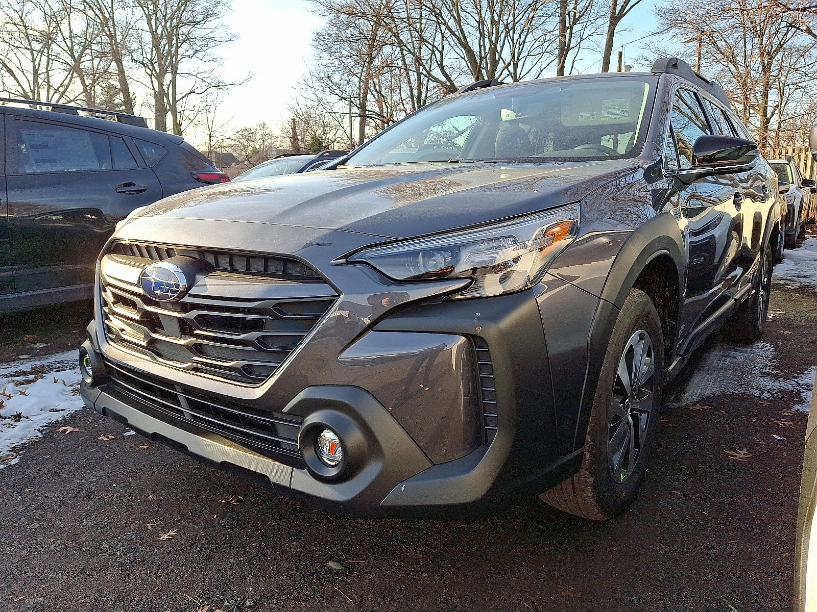 2025 Subaru Outback Premium photo 3