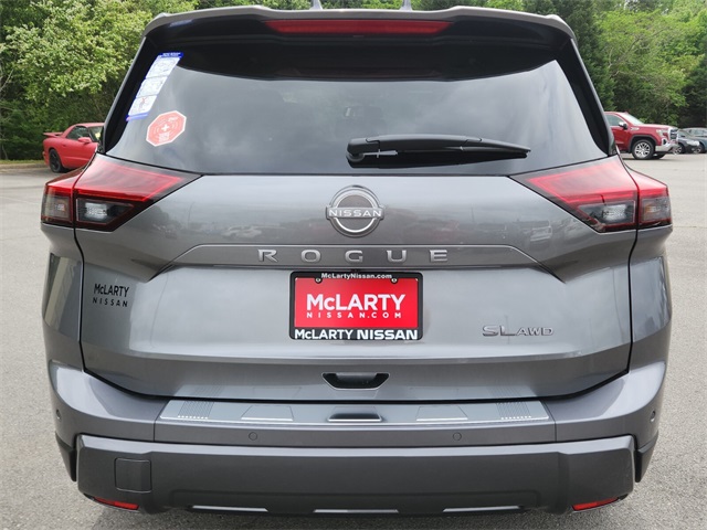 2025 Nissan Rogue SL photo 4