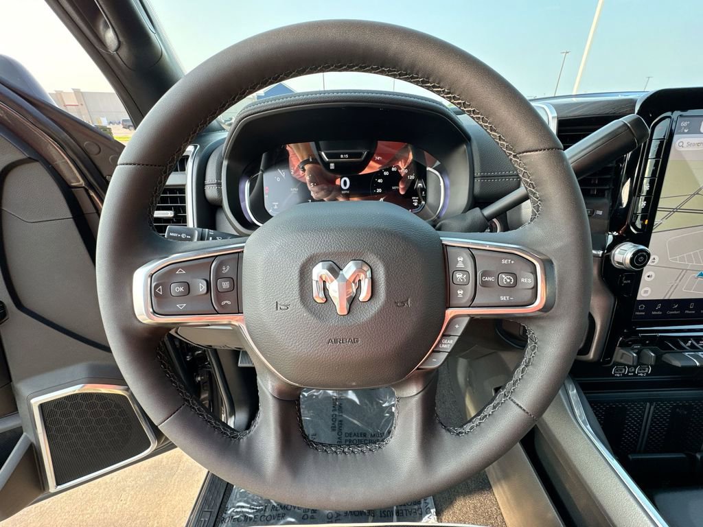 2025 Ram 2500 Laramie photo 32