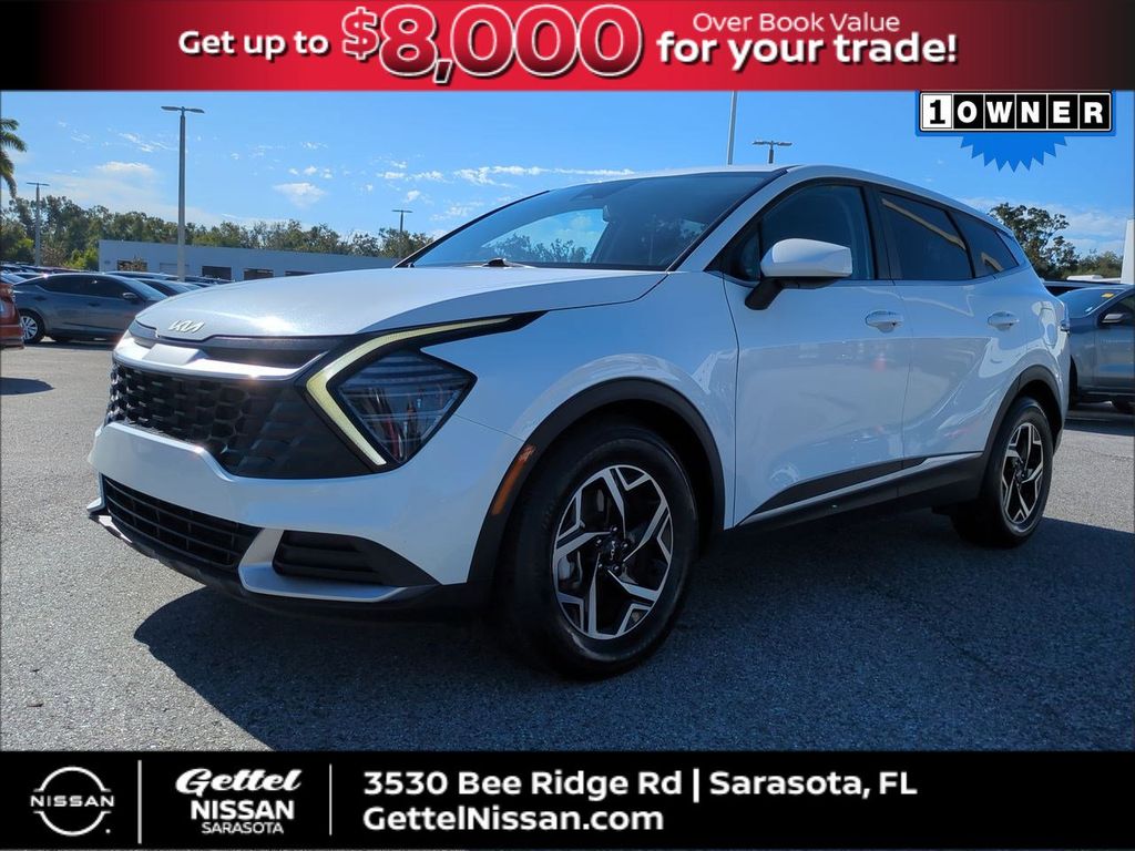 2024 Kia Sportage LX's photo