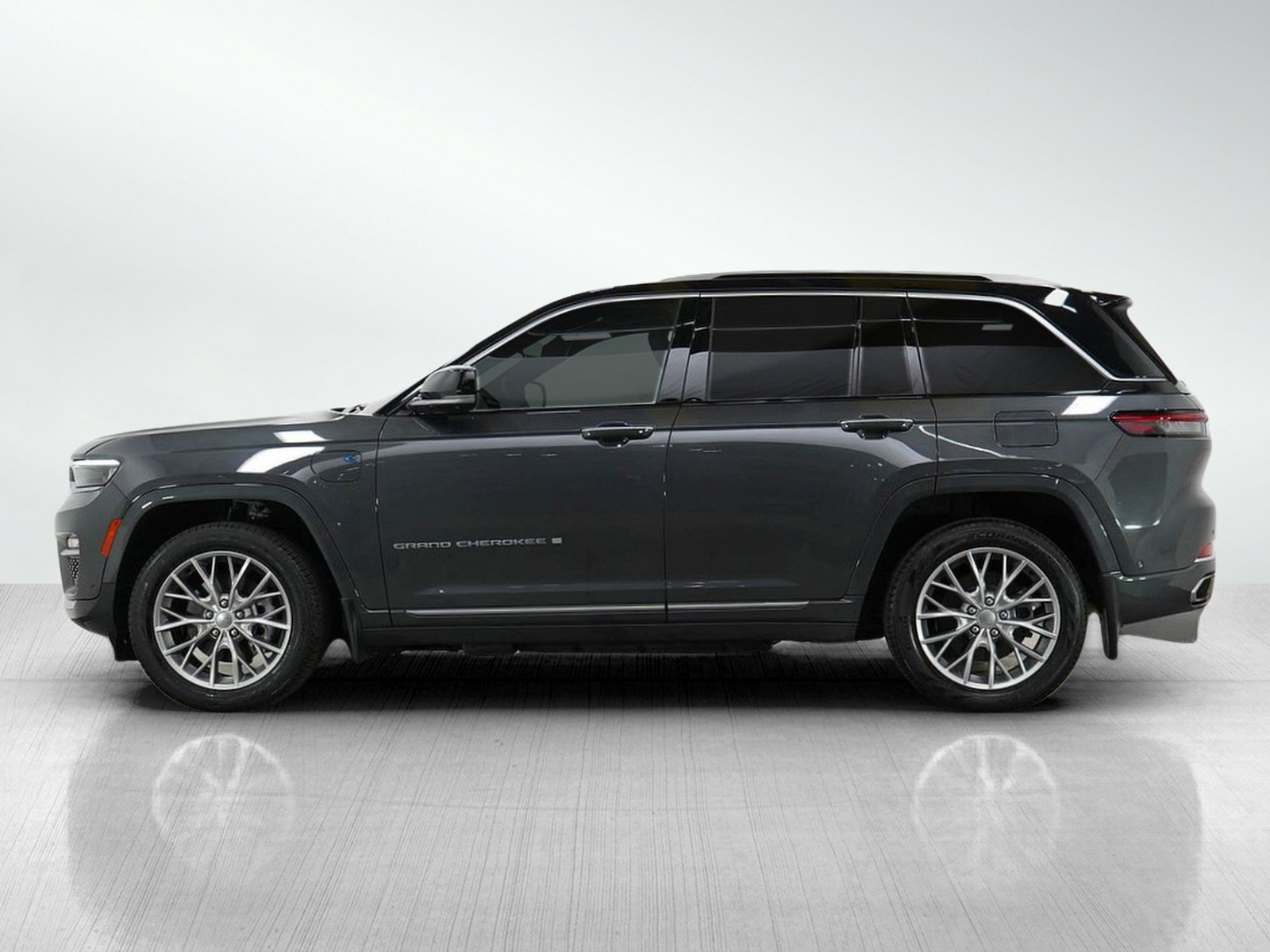 Used 2022 Jeep Grand Cherokee Summit Reserve 4xe with VIN 1C4RJYE64N8767469 for sale in Hopkins, Minnesota
