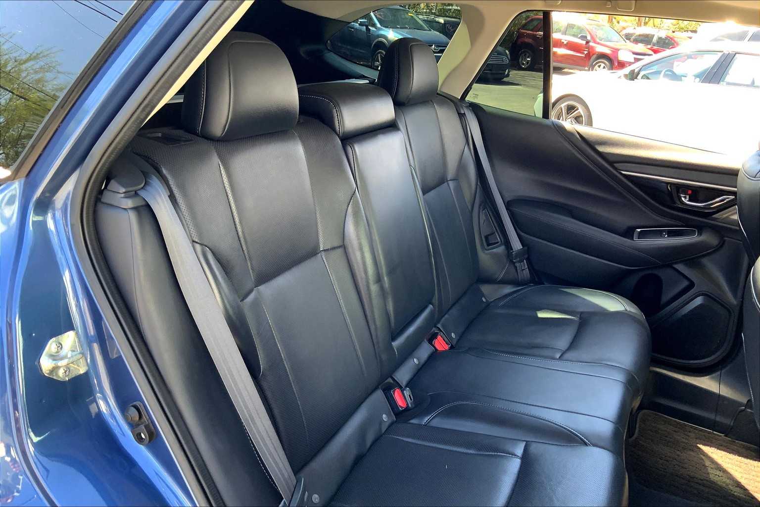 2021 Subaru Outback Limited photo 17