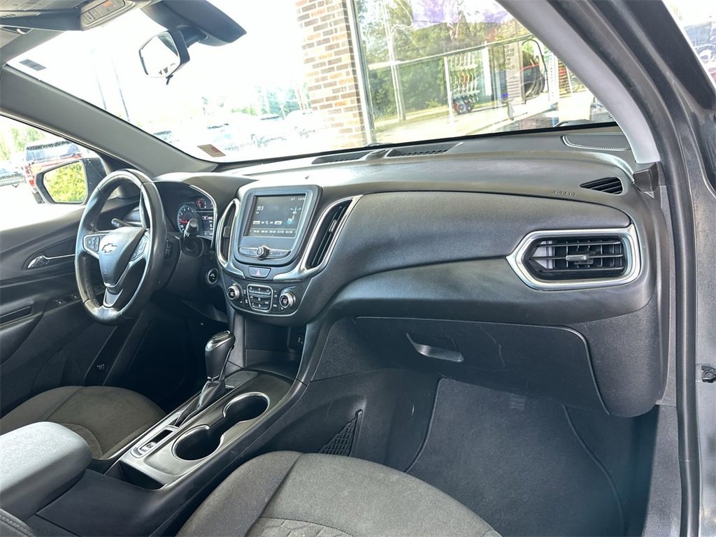 2018 Chevrolet Equinox LT photo 27