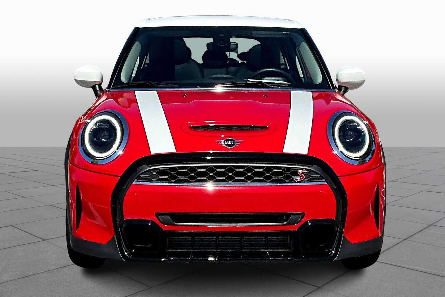 2022 Mini Cooper 4 Door Hardtop S photo 3