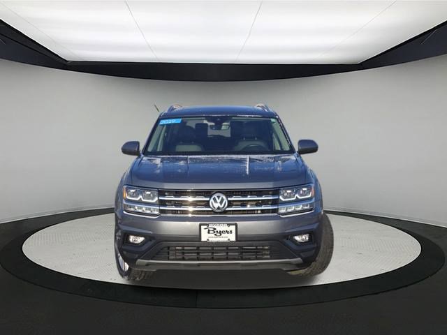 Used 2019 Volkswagen Atlas SE w/Tech with VIN 1V2UR2CA4KC598228 for sale in Whitehall, OH