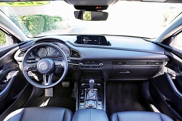 2024 Mazda CX-30 2.5 S Preferred photo 3