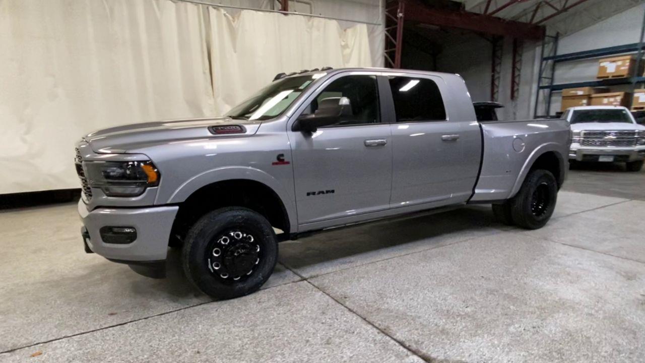 2022 Ram 3500 Limited photo 3