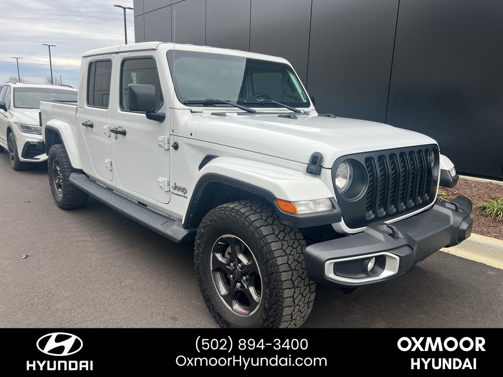 2022 Jeep Gladiator Overland's photo