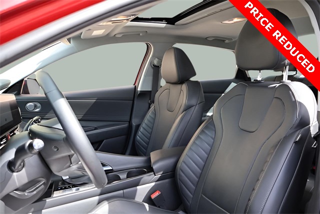 2023 Hyundai Elantra Hybrid Limited photo 2