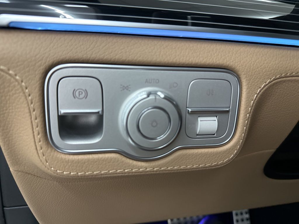 2026 Mercedes Benz GLS 580 4MATIC photo 15