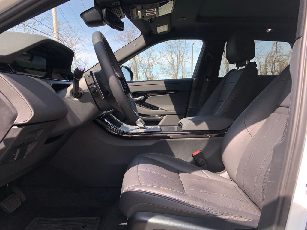 2024 Land Rover Range Rover Evoque S photo 14