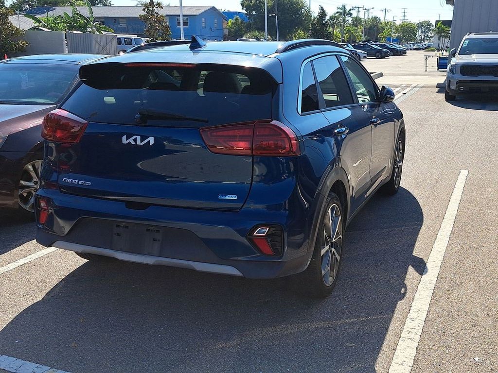 2022 Kia Niro Touring Special Edition photo 4