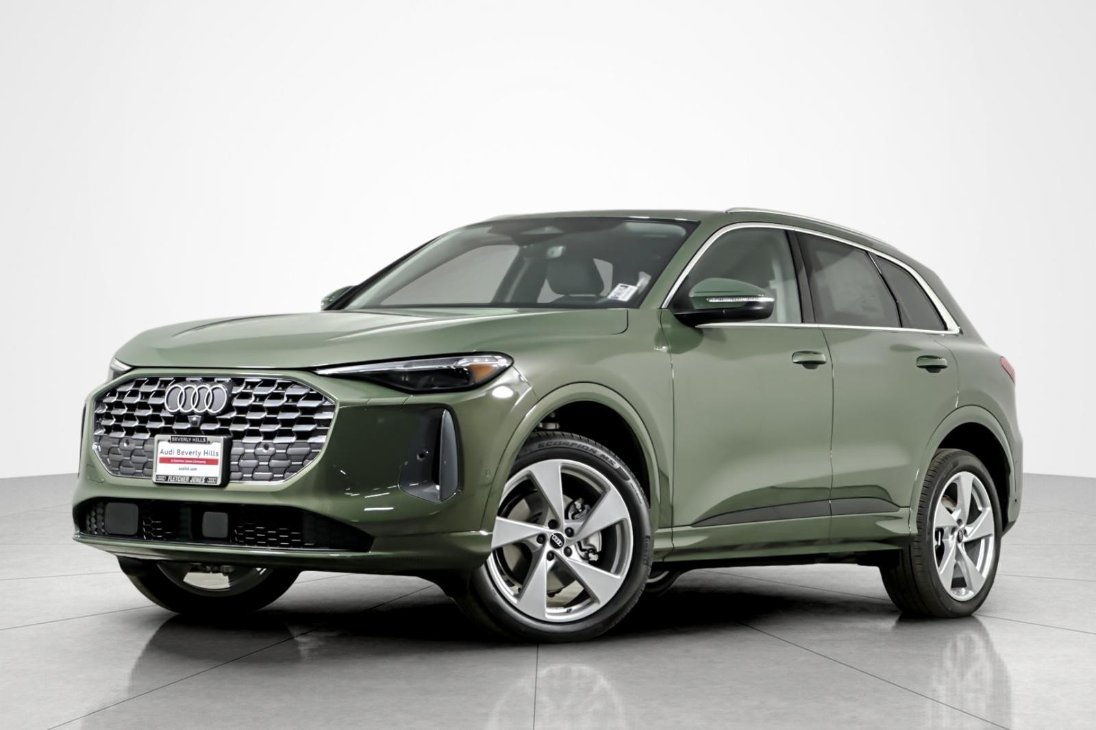 2025 Audi New Q5 Premium Plus's photo