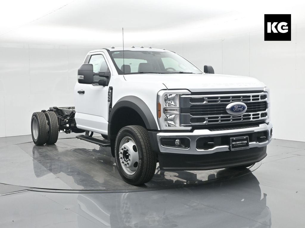 2025 Ford F-550 Super Duty Chassis Cab XL's photo