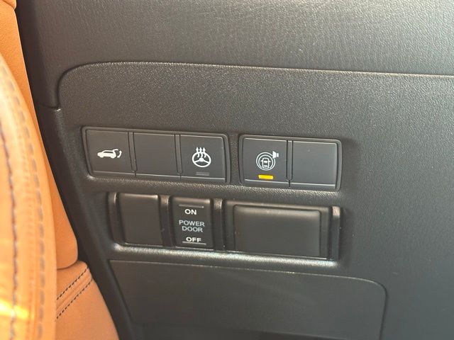 2018 Infiniti QX80 Base photo 17