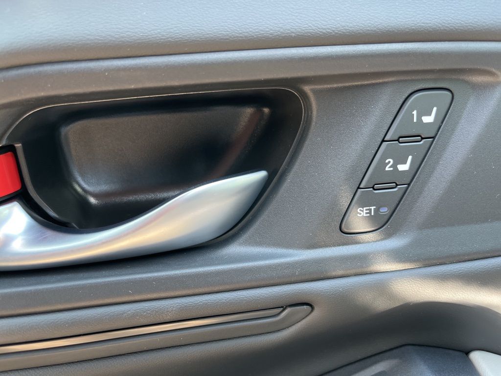 2025 Honda Accord Hybrid EX-L photo 4