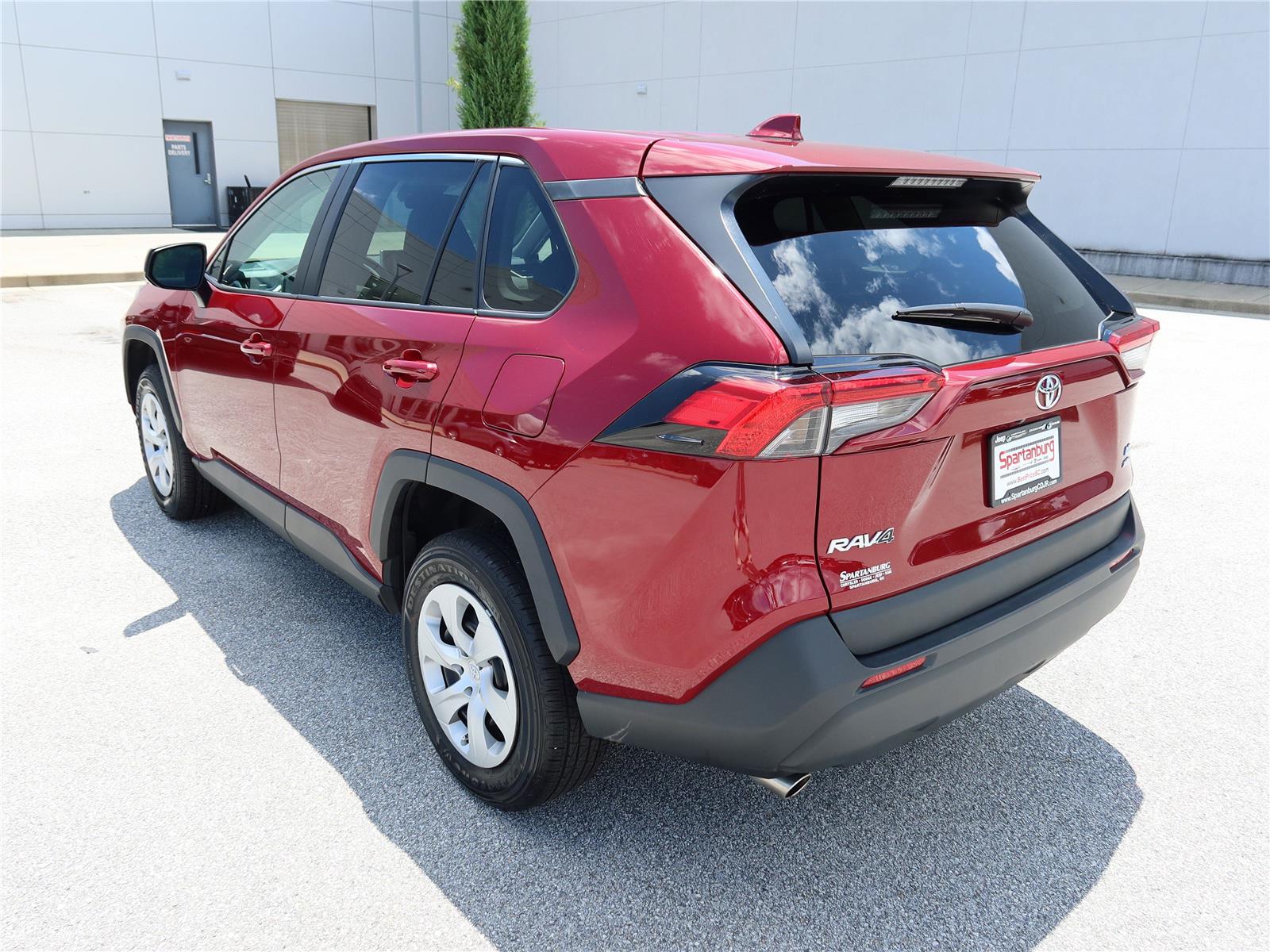 2024 Toyota RAV4 LE photo 3