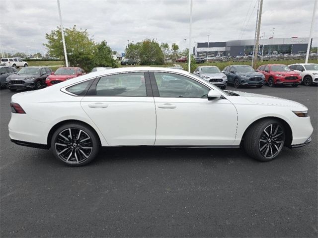 2025 Honda Accord Hybrid Touring photo 10