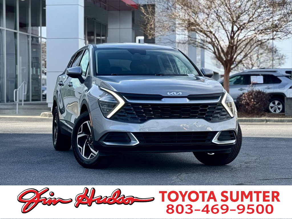 2024 Kia Sportage LX's photo