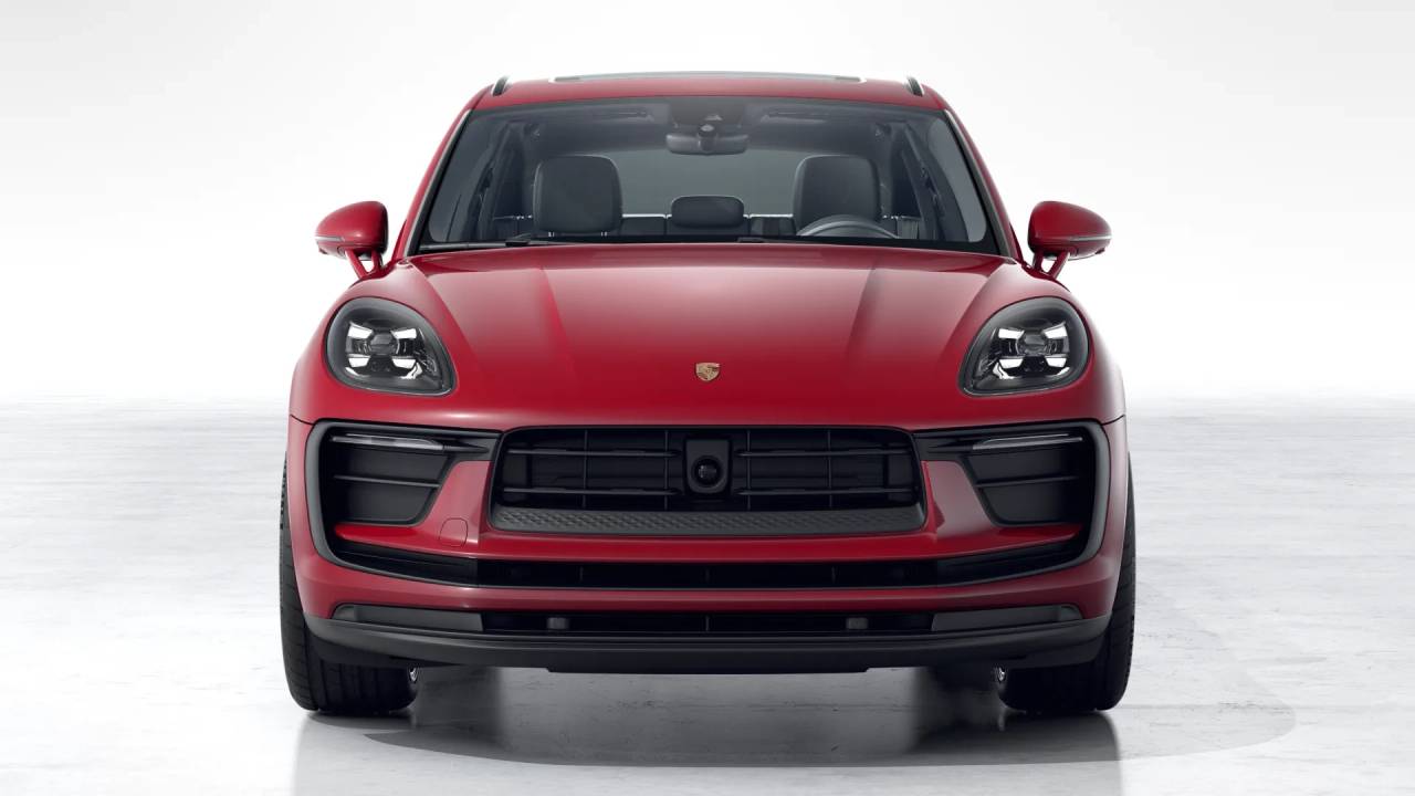 2026 Porsche Macan T photo 9