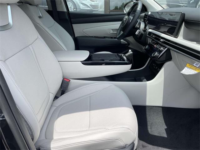 2025 Hyundai Tucson Limited photo 9