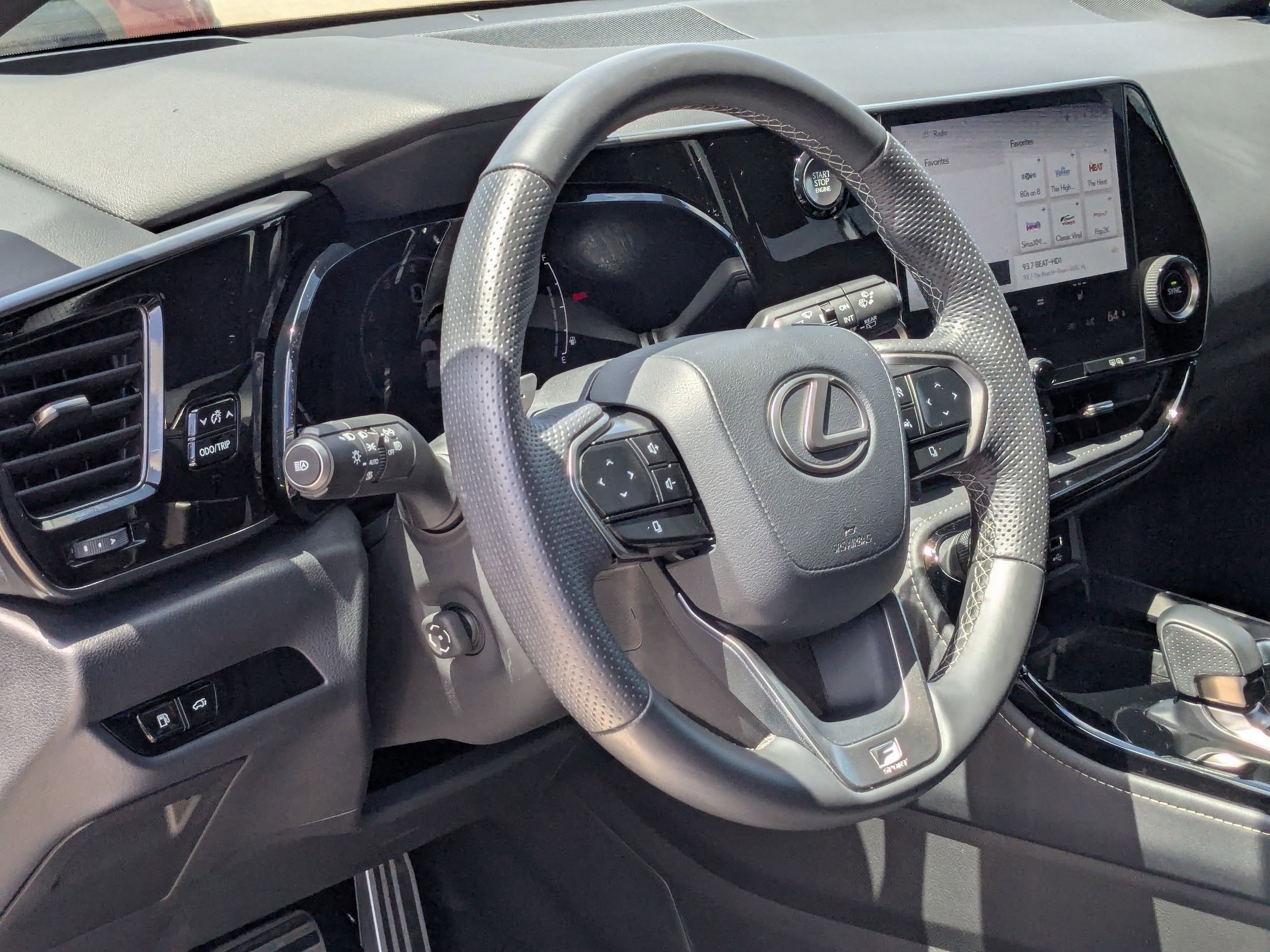 2024 Lexus NX 350 F SPORT Handling photo 12