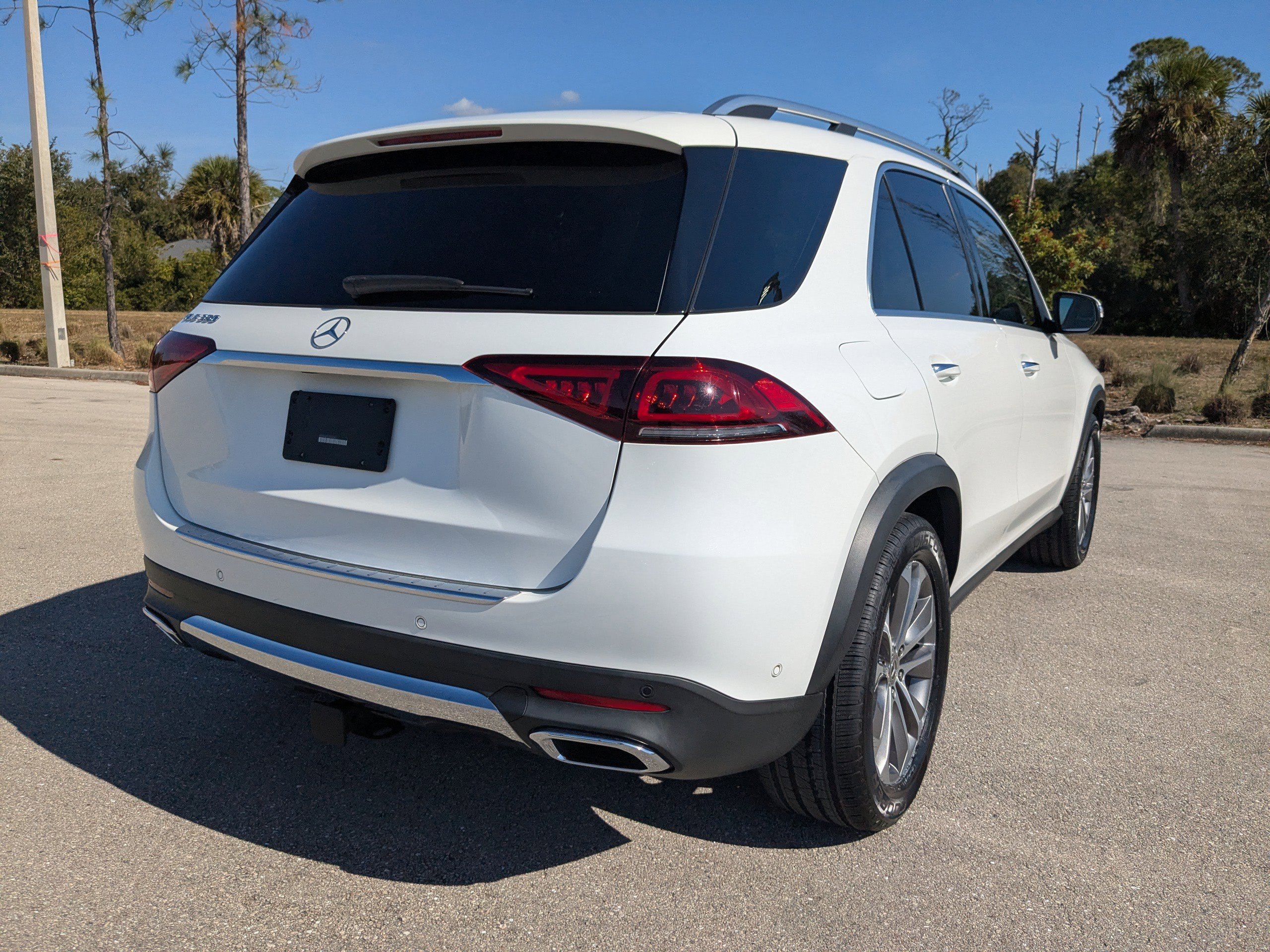 2020 Mercedes Benz GLE 350 photo 2