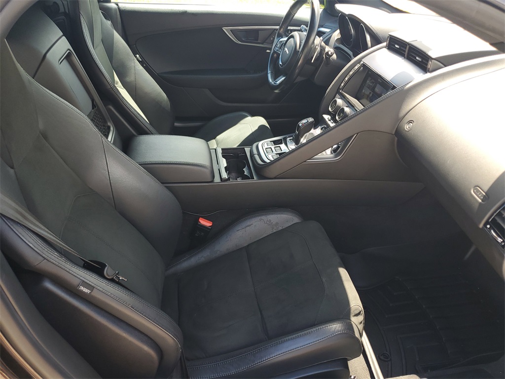 2018 Jaguar F-TYPE Base photo 12