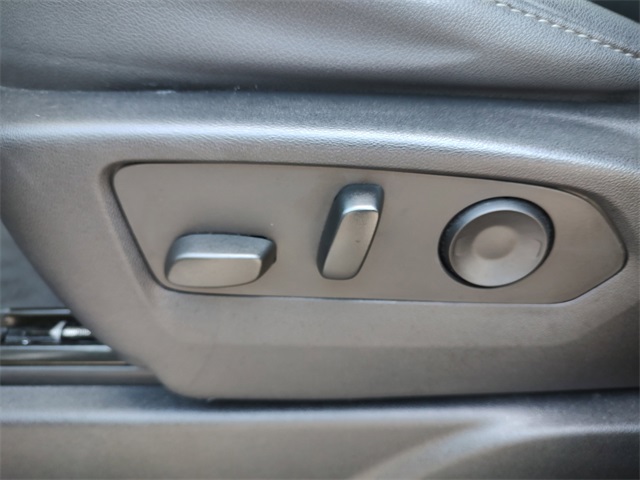 2023 Chevrolet Suburban Z71 photo 25