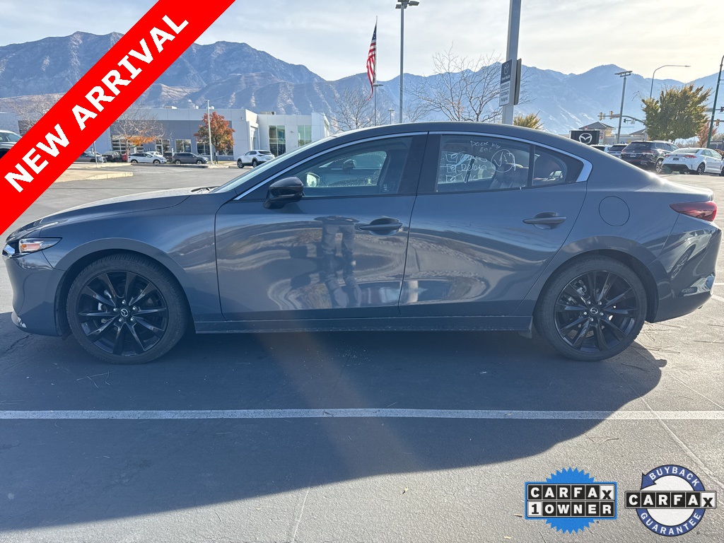 2024 Mazda Mazda3 2.5 s Carbon photo 3