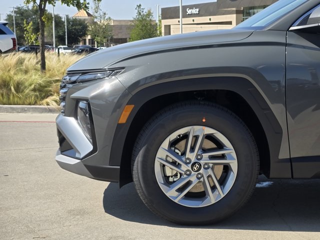 2026 Hyundai Tucson SE photo 6