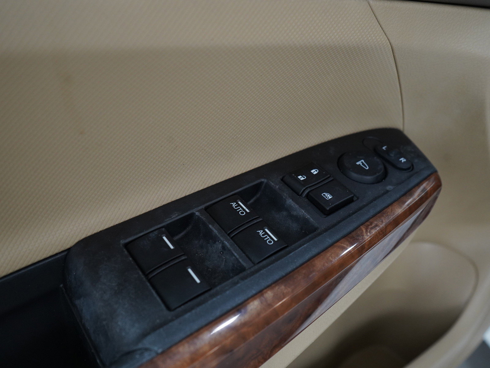 2010 Honda Accord EX photo 17