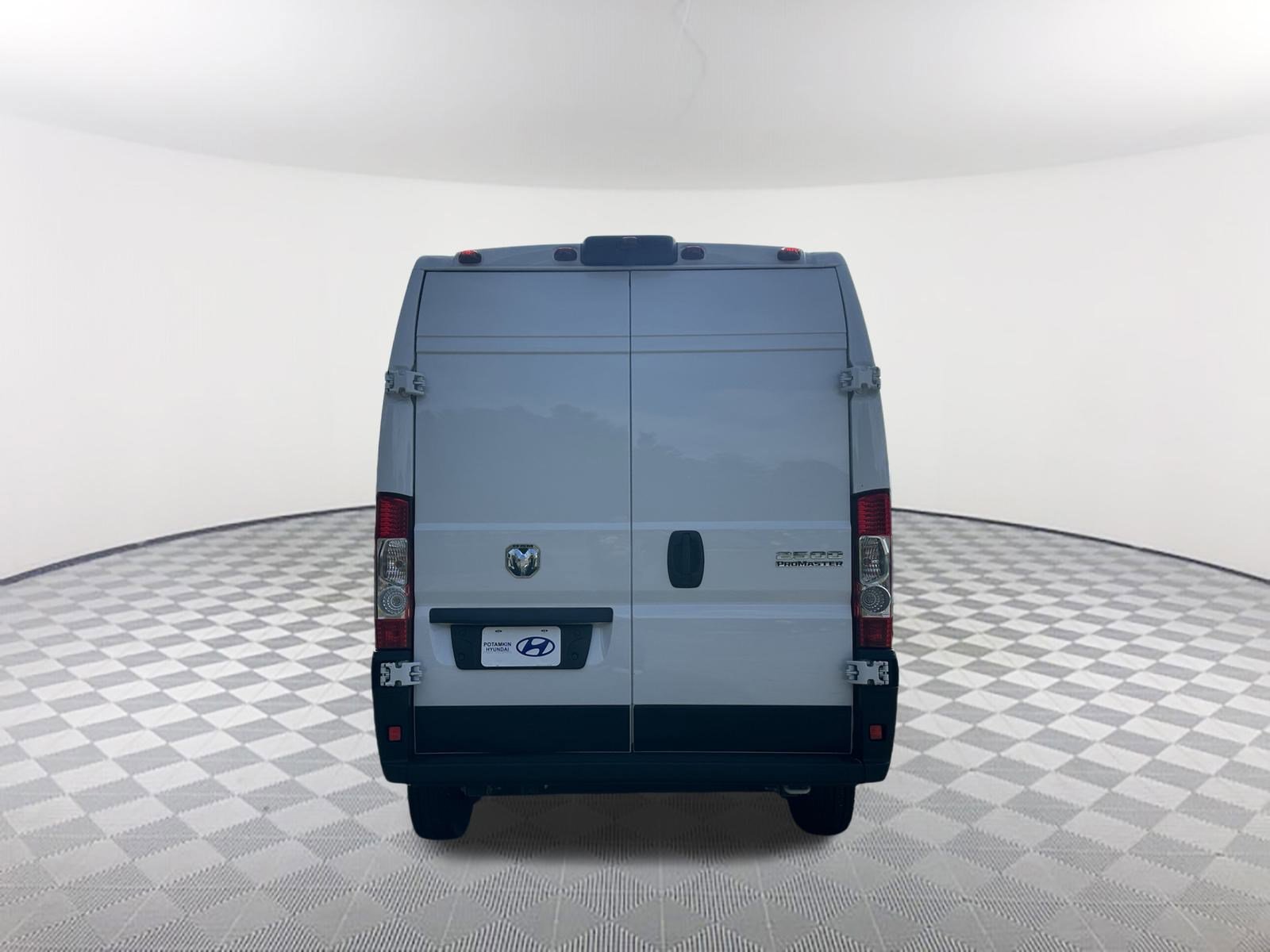 2024 Ram ProMaster 2500 photo 5