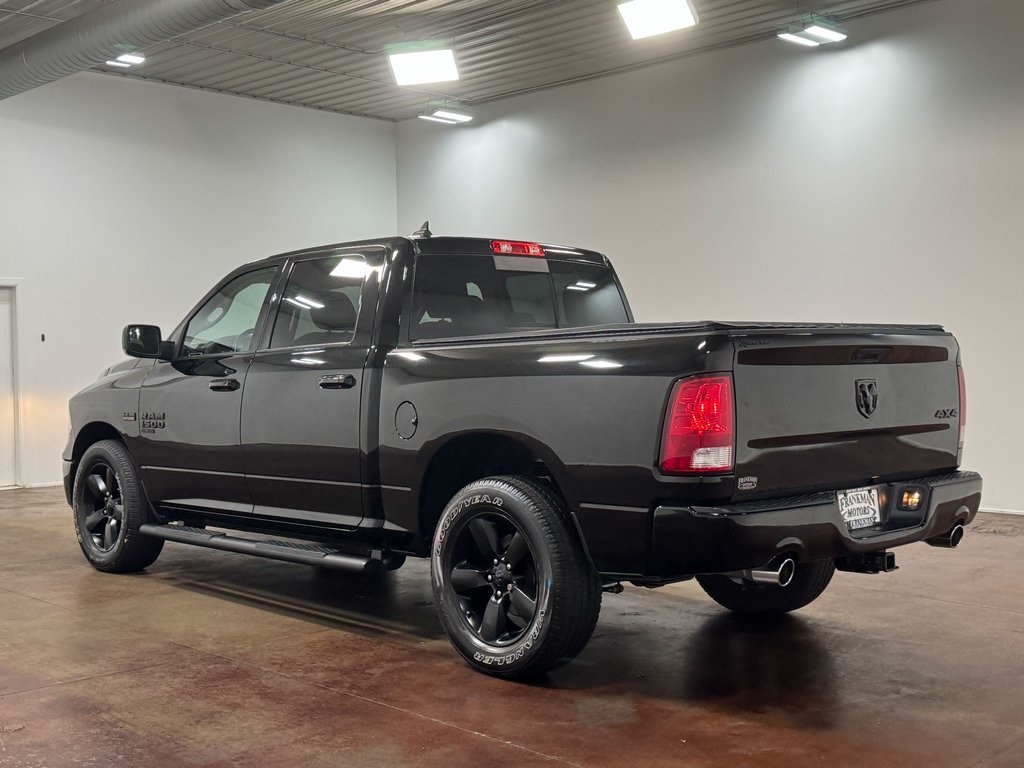 2019 Ram 1500 Classic SLT photo 2