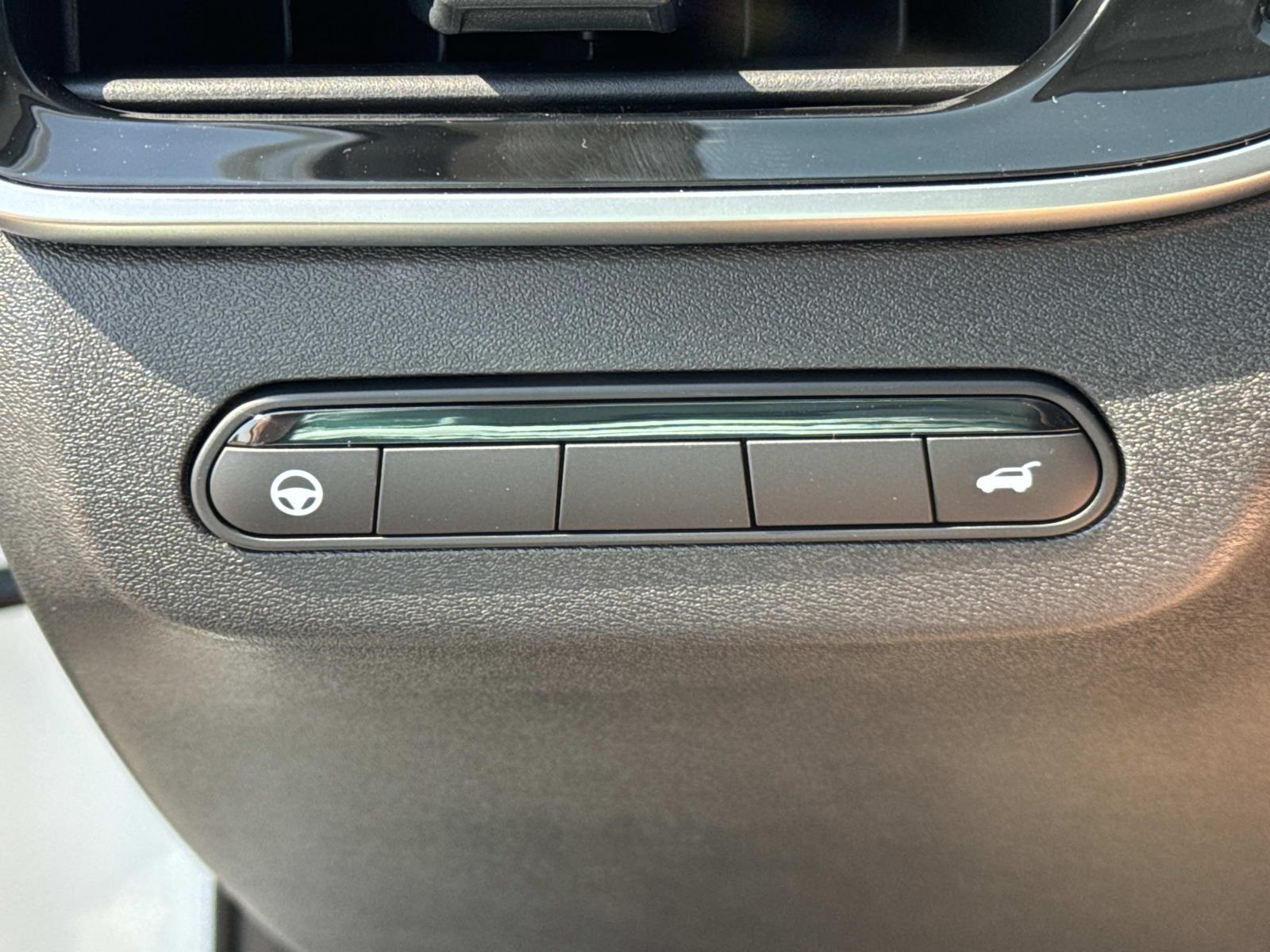 2026 Infiniti QX60 Luxe photo 13