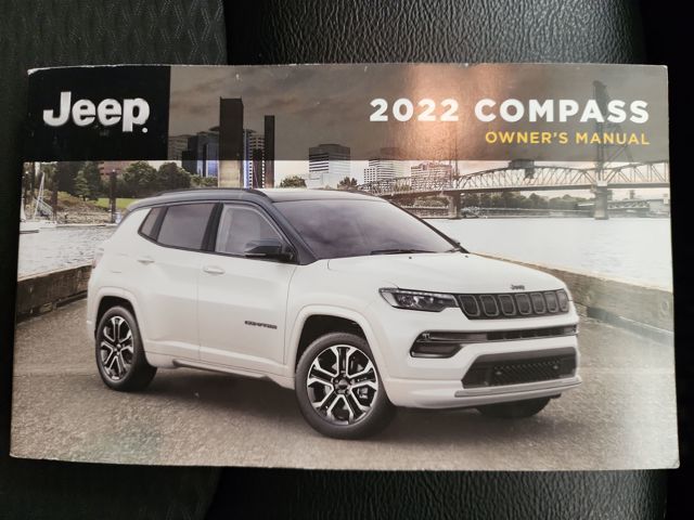 2022 Jeep Compass Latitude photo 32