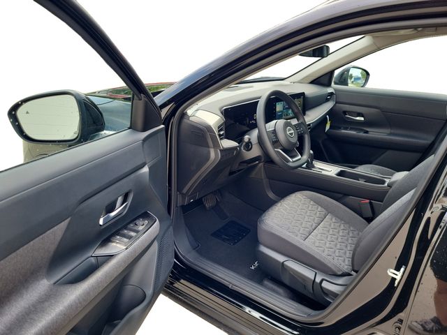 2025 Nissan Kicks SV photo 4