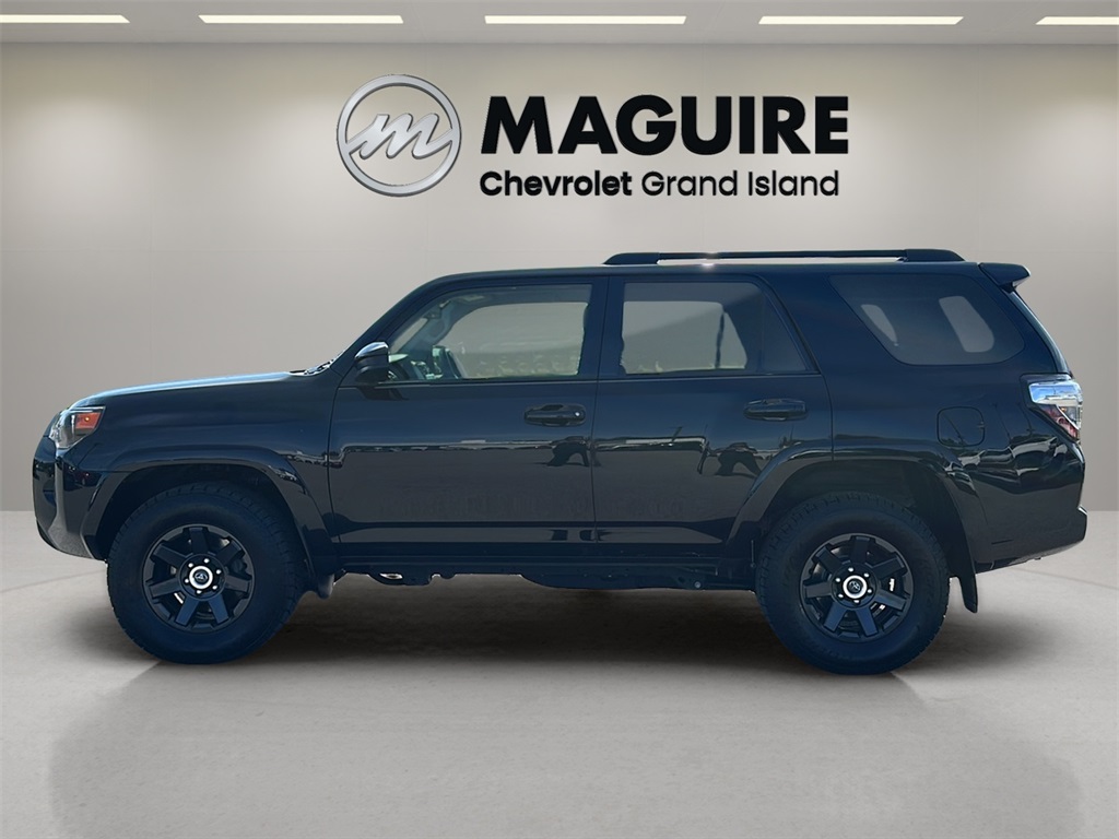 2022 Toyota 4Runner SR5 Trail photo 14