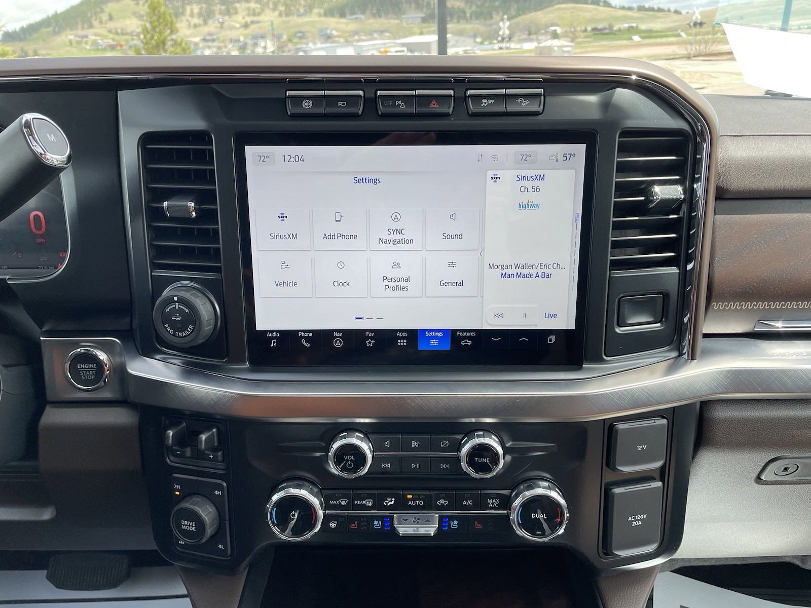 New 2024 Star White Metallic Tri-Coat Ford King Ranch image 40